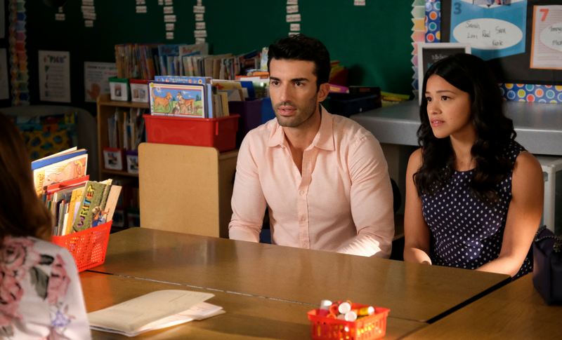 Illustration for article titled Jane The Virgin’s personal troubles pile up as new professional opportunities arise